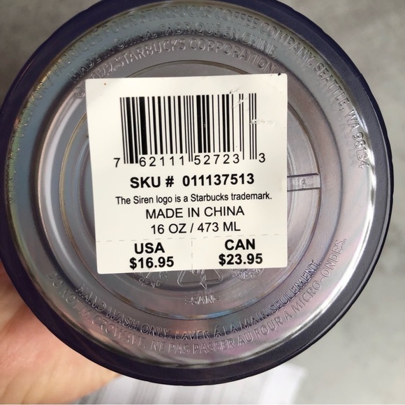 Starbucks Holiday 2022 Iridescent Tumbler 16 Ounce - Picture 4 of 10